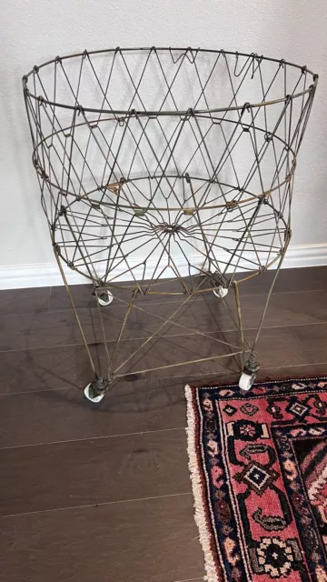 Mid Century Collapsible Folding Wire Basket Metal Laundry Industrial Farm Vtg Mid Century Collapsible Folding Wire Basket Metal Laundry Industrial Farm Vtg