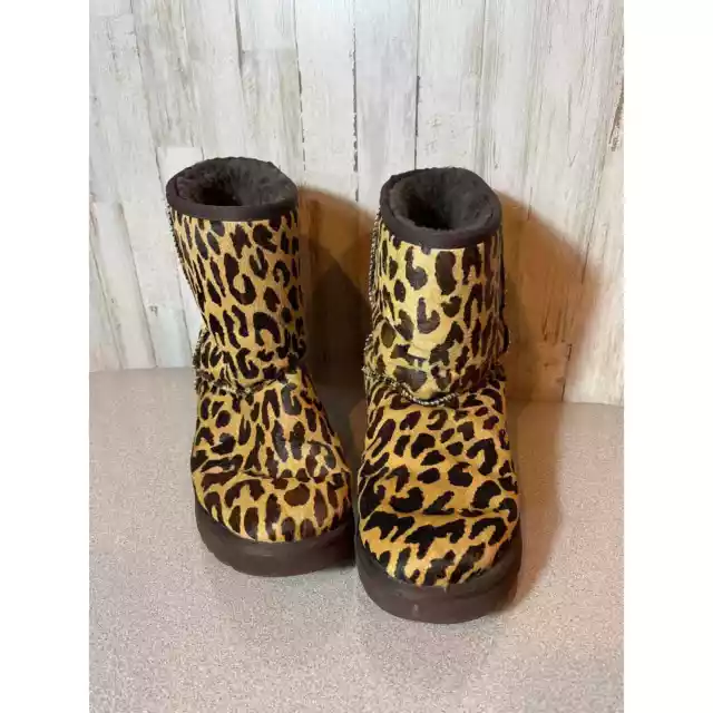 UGG Leopard Print Classic Short boots Cheetah Calf hair boots Brown/Tan size 10