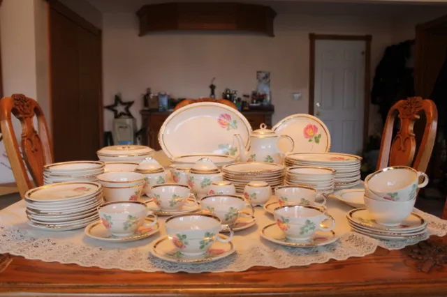 Paden City Pottery American Beauty Pattern 85 Piece Grouping Single Rose Design