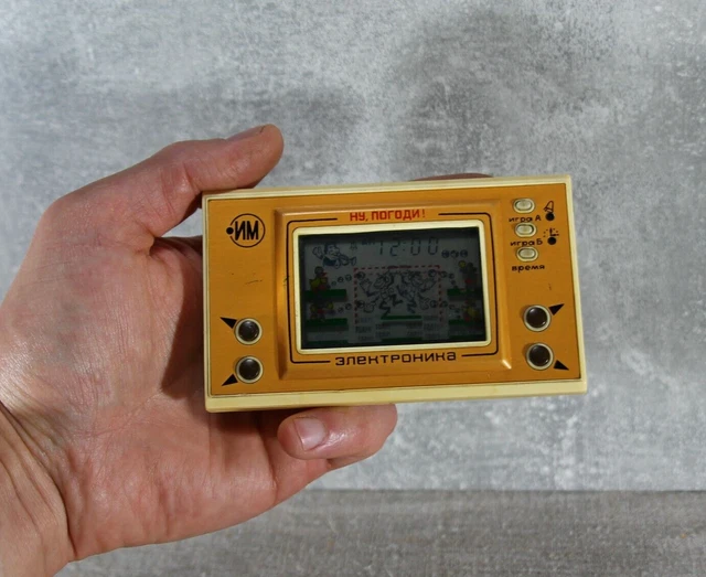 Rare electronic football game/arcade/Vintage  pocket LCD game/USSR/ORIGINAL!