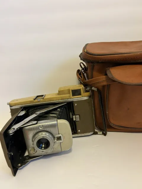 Vintage Polaroid Land Camera Model 80A Highlander Camera With Leather case!