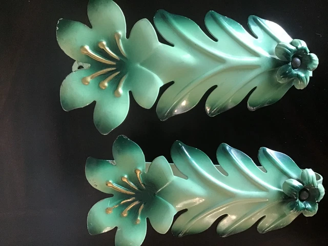 Pair of Vintage  1940-50s  Green Metal Flower  Enamel Curtain Tiebacks 3