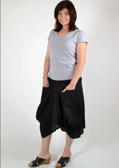 Luna Luz Two Pocket Skirt; Medium