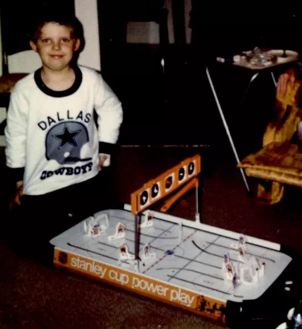 1970's COLECO STANLEY CUP POWER PLAY GAME, BOY, DAD, DALLAS COWBOYS PHOTO F2