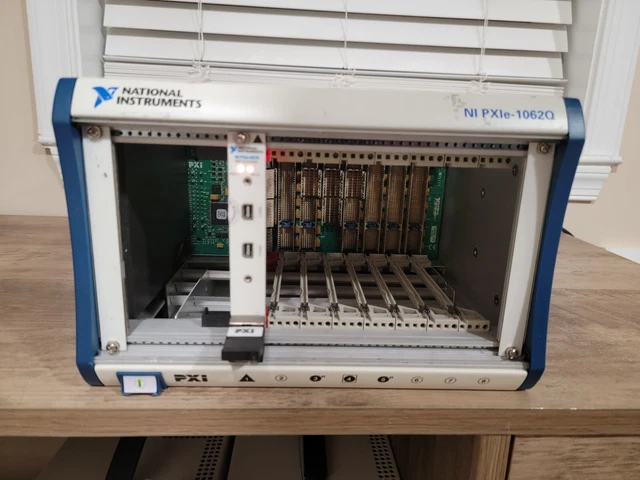 National Instruments NI PXIe-1062Q Chassis