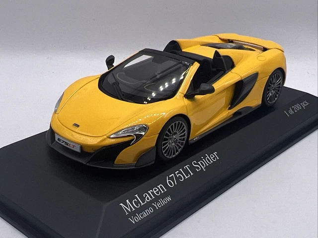 Minichamps 1/43 - McLaren MP4-12C GT3 Jaune 2012