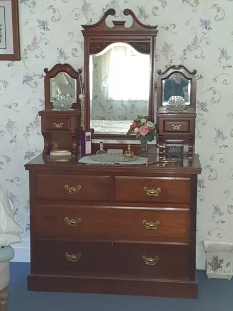 Antique Dressing Table with 3 mirrors