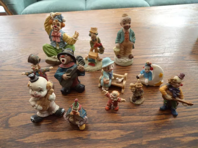 Lot De 12 Petits Clowns En Ceramique