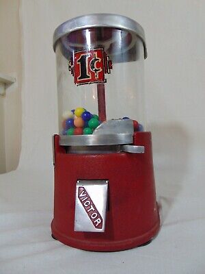 Rare Antique Victor Universal  1 cent penny Glass Gumball Vending Machine 1937