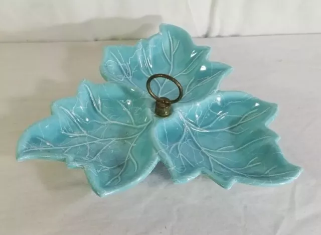 California USA Pottery Divided Leaf Nut Dish Light Blue White Marbling Vintage