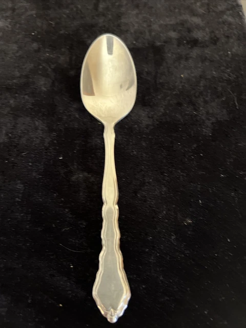 Oneida SATINIQUE Stainless Satin Finish TEASPOON 6” Flatware