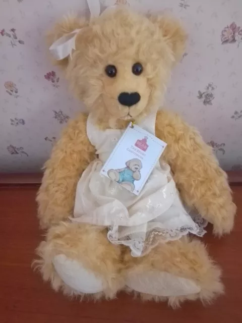 Sandy and Cobby Displayed Only. Free Postage.