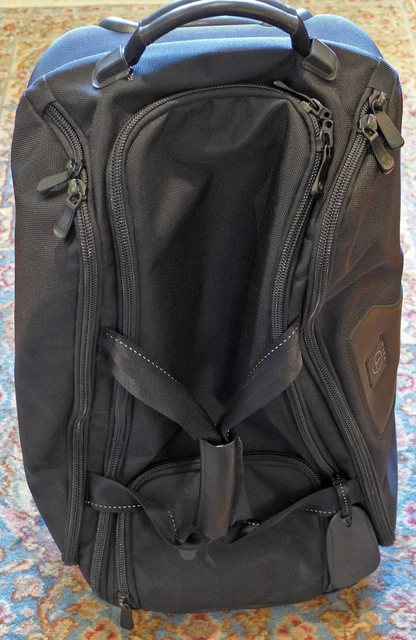 Tumi T-Tech Rolling Duffle Duffel 2-Wheel Nylon Carry-On Suitcase Bag 5740D USED