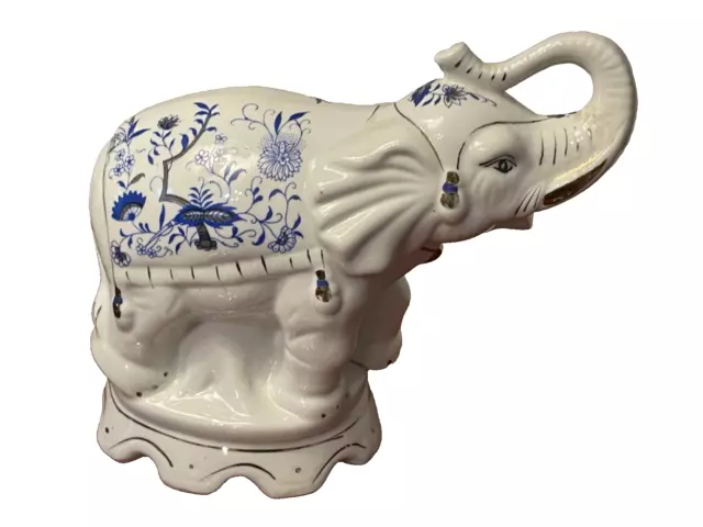 Chinese Blue & White Porcelain Figurine Elephant Statue 1980s 8"H