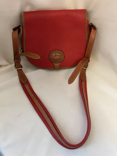 Vtg Dooney & Bourke Red Crossbody Saddle Bag Purse All Weather Pebbled Leather