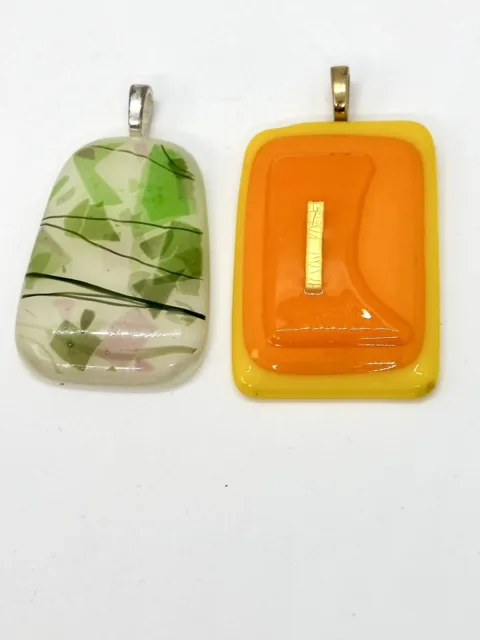 2 Vintage Artisan style acrylic Lucite Pendants 2.5in Signed