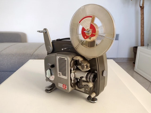 Le projecteur Paillard - Bolex M8 - Free
