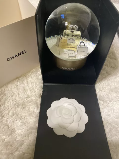 AUTH NEW CHANEL Perfume No.5 Shopping Bag Box Snow Globe Camellia