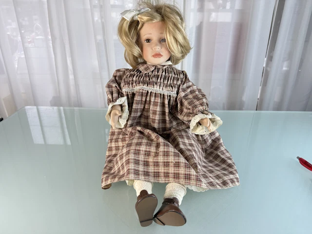 Poupée D’artiste Christine Orange En Porcelaine 80 Cm – Occasion, Excellent état, Sans Marque