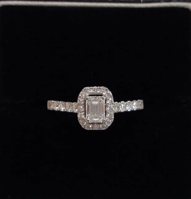 18CT GOLD RING Iolite and Diamond Halo Size N 3g US Size 6 3/4 18k 