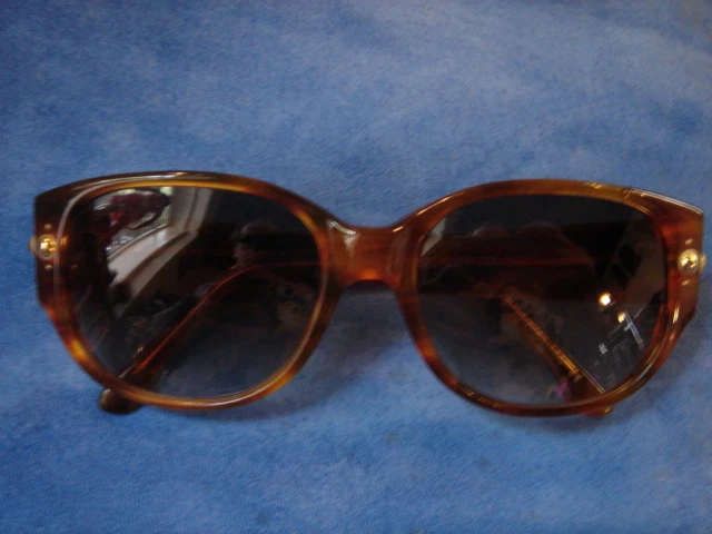 Lunettes De Soleil Vintage EMMANUELLE KHANH - Vieux Stock Neuf, Forme œil De Chat, Monture Tortue