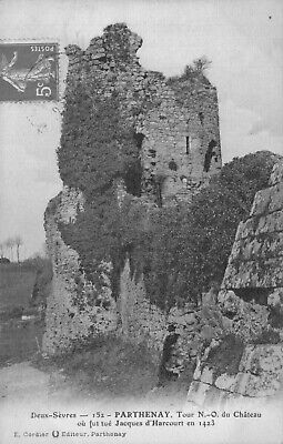 CPA/DEP 79  /PARTHENAY LE CHÂTEAU 
