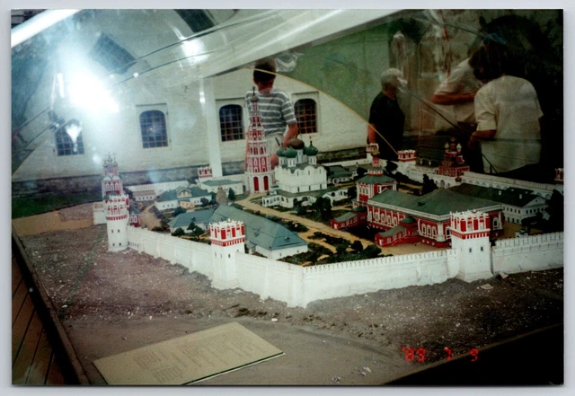 Russia Vacation Photograph 1989 Found Photo Tourist Sightseeing Picture City