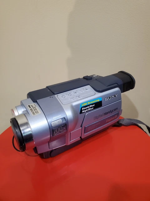 Caméscope Sony Handycam DCR-TRV16E Mini Dv Pour Pièces Ou à Réparer
