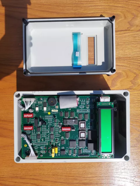 Hatch Series 5000 Silica Analyzer Without cabinet. With 4 cables.