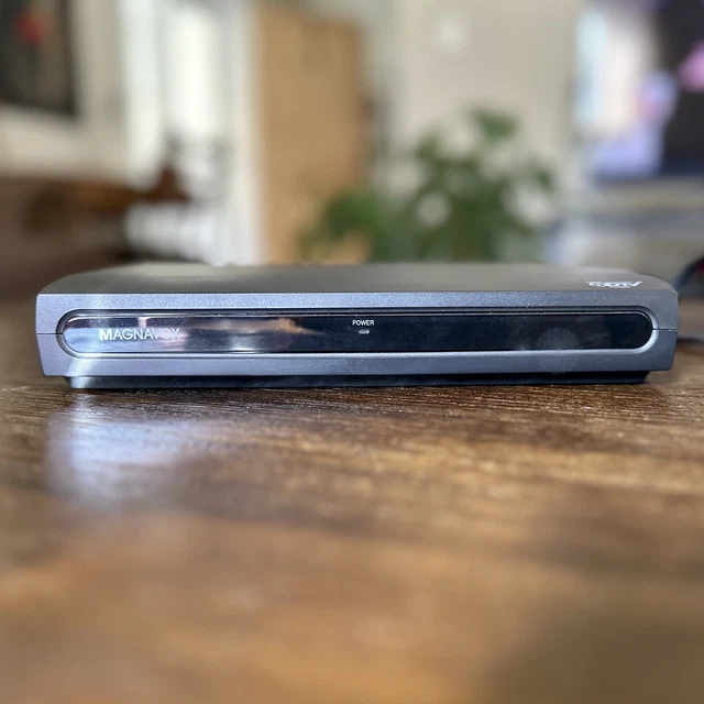 MAGNAVOX DTV DIGITAL to Analog Converter MODEL TB110MW9 9.97 PicClick