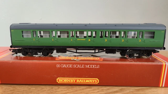 Livery Menu HORNBY R.486 SR COMPOSITE COACH. Malachite Livery - Boxed. Β£10.00 ...