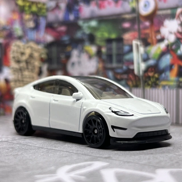 HOT WHEELS TESLA MODEL Y Diecast Toy Car 164 Near Mint £6.99