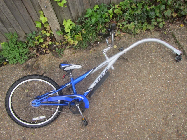TREK MOUNTAIN TRAIN Blue Children s Tag A Long Bike 20