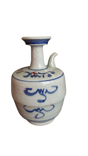 年代不明。傳統中国景德鎮青花山水樓台柄壺1個のみです。希少珍品，骨董中古品。 年代不明。傳統中国景德鎮青花山水樓台柄壺1個のみです。希少