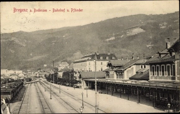 Ak Bregenz am Bodensee Vorarlberg, Bahnhof Gleisseite, Pfänder - 10570804