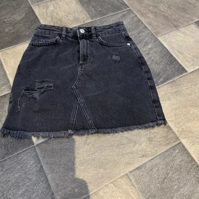 Girls new look 915 black denim skirt age 9