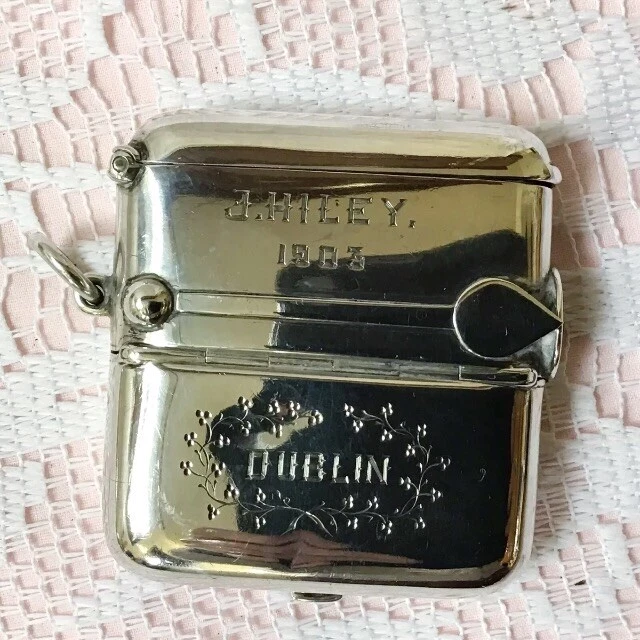 1900 George Unite Solid Silver Double Sovereign (1 & 1/2), Vesta & Cigar Cutter