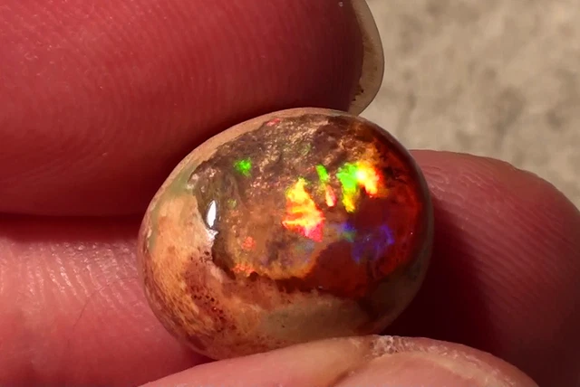 Mexicain Opale de Feu 8,5ct .mit de Rêve Feu -top Pierre Avec Video