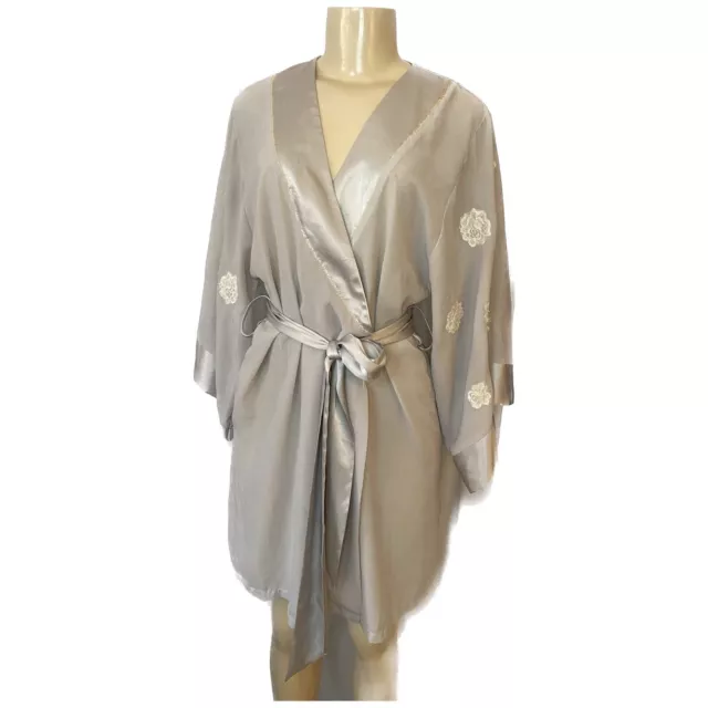 VTG JONES NEW YORK Belt Gray Satin Chiffon And Lace Sequin Floral Wrap Robe S/M