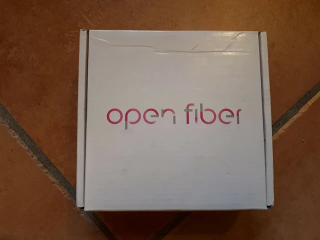 OPEN FIBER ZTE ZXHN F601 Optical Network Terminale Fibra Ottica con SCATOLA