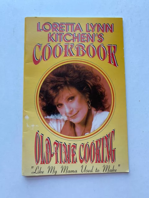 Loretta Lynn Kitchen's Cookbook Old-Time Cooking Recipes 32 pages 1986