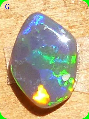 PRETTY Lightning Ridge Solid BLACK OPAL 0.45 Ct. - S1845