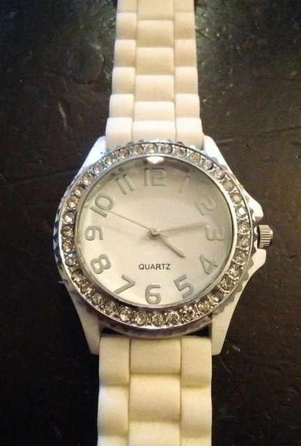 Montre Femme Vintage GENEVA - Argentée - Boîtier 32mm - Avec Pile Neuve - Occasion