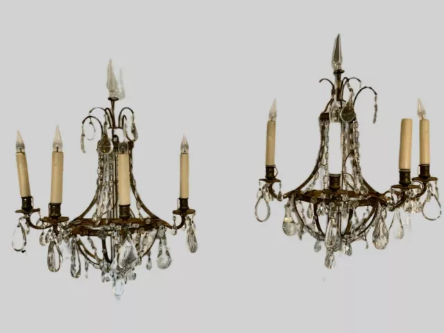 Paire d'appliques corbeille en bronze et pampilles . XX siècle .