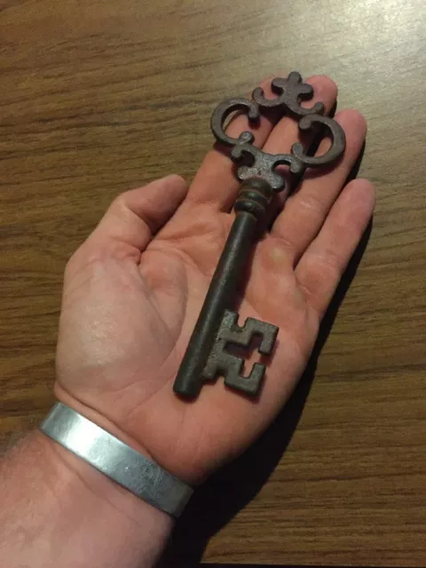 Victorian Master Door Cast Iron Skeleton Key HUGE Cathedral Patina Collector 6"