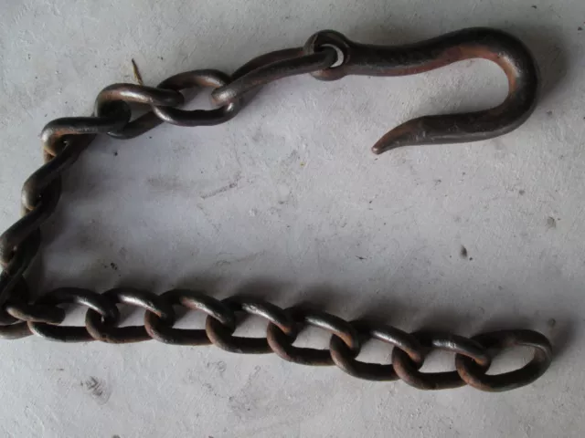 Ancien crochet avec chaine fer forgé art populaire pour déco loft