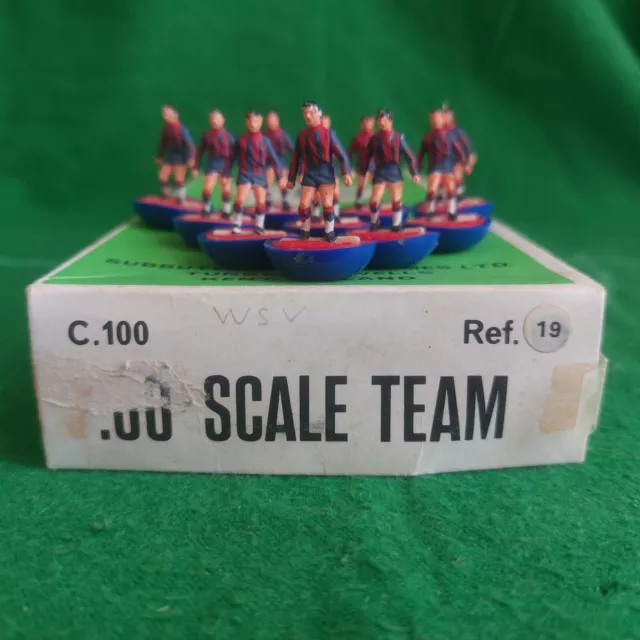 MINT Subbuteo Team HW ref 19 BARCELONA BASI BLUROSSE ORIGINALE 100% PERFETTO