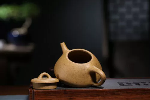 Fine Chinese Yixing Zisha Pottery Clay Handmade Exquisite Teapot Tea pot