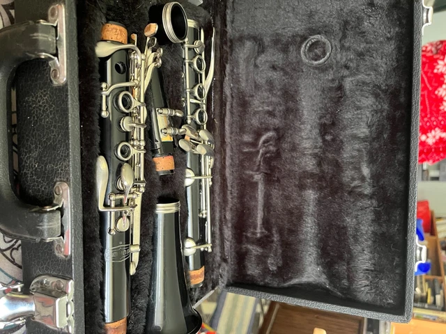 Vintage Bundy Resonite Selmer USA Clarinet By Selmer With Hard Carrying Case