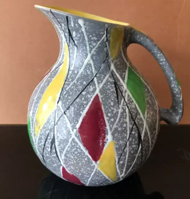 RETRO 1950s VULCAN WARE HARLEQUIN DESIGN HAND PAINTED JUG CHIP TO RIM.